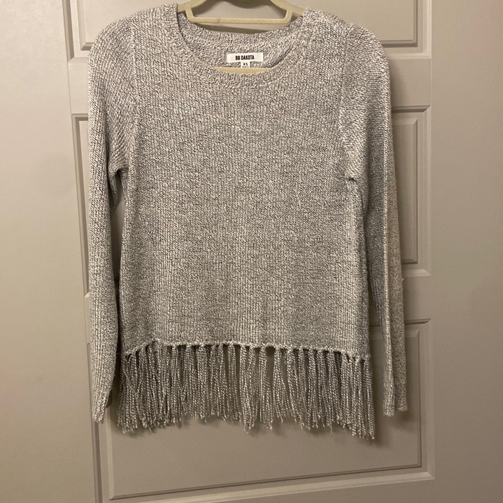BB Dakota fringe top size XS